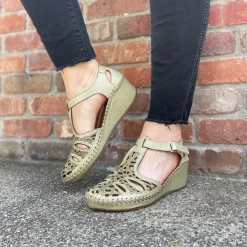 New Arrivals BIZA CARA