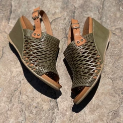 New Arrivals ANESHA OPAL