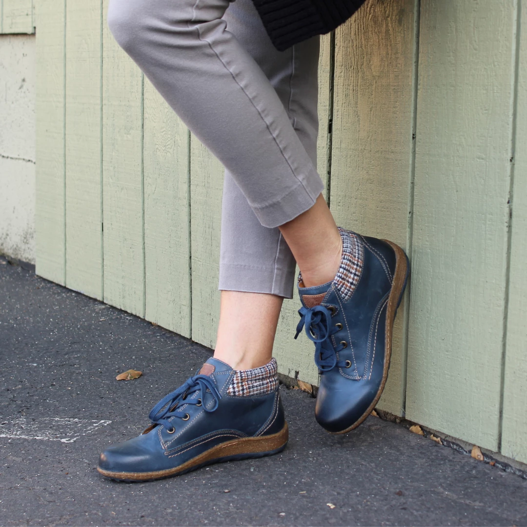 BIZA HAILEY Women's Shoes