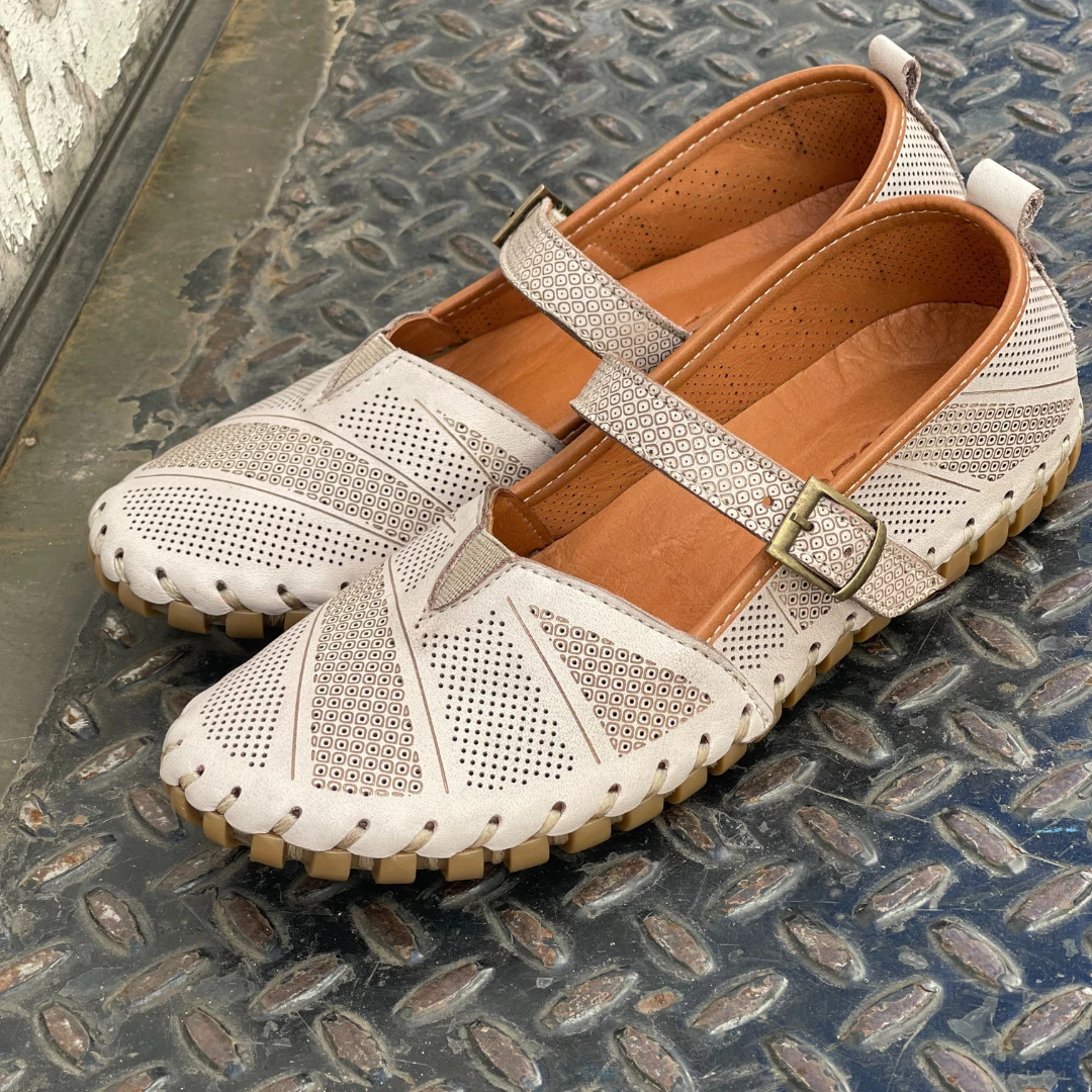 BIZA SCARLET Women's Shoes